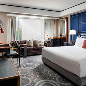 Deluxe Guest room 1 King